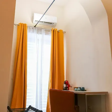 Πανσιόν Rooftop Parthenopeo Contemporary 4*